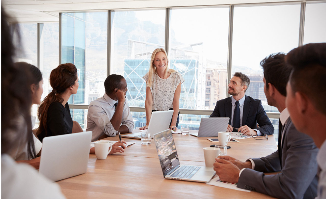 Management discussing on AI Management discussing on AI