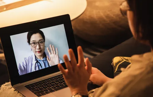 Patient and doctor on virtual call