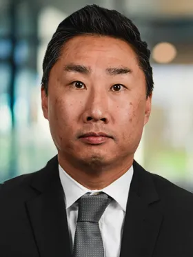 Headshot of David Kwon